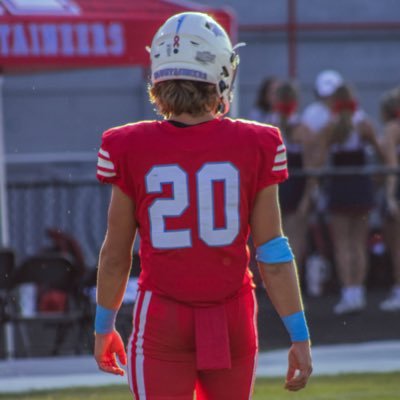 HHS C/O ‘26 | GPA 4.2 | 5’9” 185lbs | 🏈 Varsity DB/RB | ⚾️ Varsity MIF/3B/OF | 5 Star Preps All-Underclassmen Team 🏈