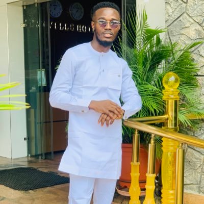 Baby boy || Software Engr  IT👨‍💻 || Yoruba 😈 ||🍦 lover and Foodie 🥘