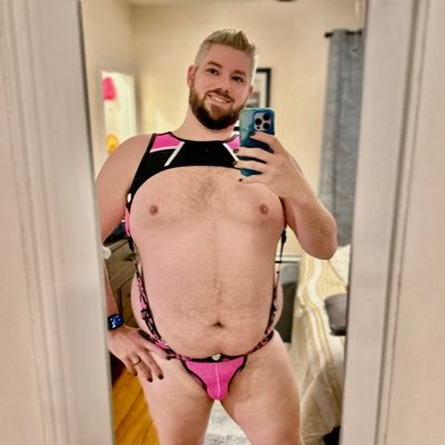 just a Boston bear with an appreciation for underwear and building my confidence one photo at a time.
