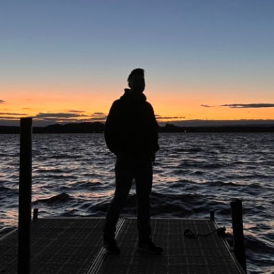 sompiUP's profile picture. The only way out is through 𐤊