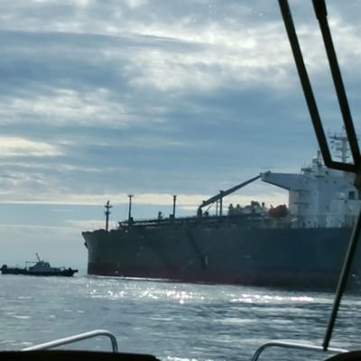 tonton20231013's profile picture. 千葉港で船関係の仕事をしています。
元機関士。無言フォロー失礼します。