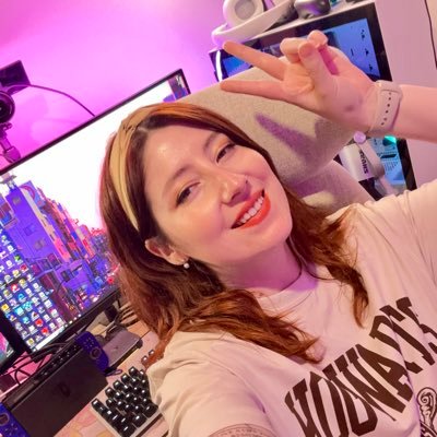 Periodista, locutora y host de TV | Streamer y creadora de contenido de anime, tecnología y videojuegos✨ Contacto: margarita.huenuil@gmail.com