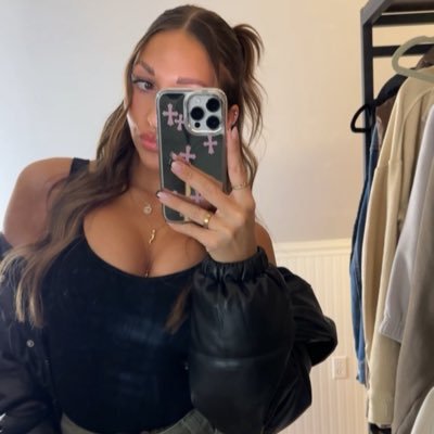 ChristinaM073's profile picture. • Middletown • sc: marino2001 •