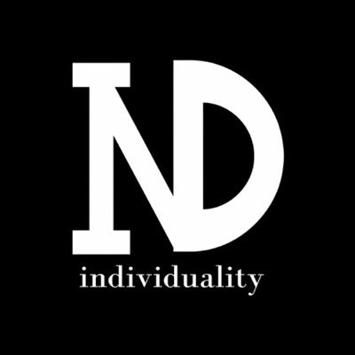 ブランド名『Individuality（インディヴィジュアリティー）』は個性。 形式にとらわれずに、自分という個性（ブランド）を出しつつ、その一部になるような服になってもらいたい。