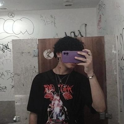 A luz dos teus olhos.
me cativam mais que o desejo da morte. 🌟
