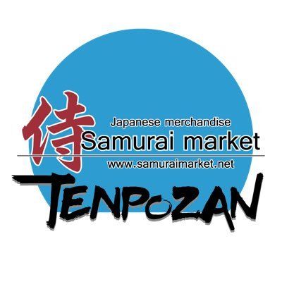 忍屋天保山店は2023年12月23日より【SAMURAI MARKET】として生まれ変わりました！ 今までの模造刀・戦国/忍者グッズ・和雑貨に加え、和テイストのかわいいベビー・キッズ服やオシャレな足袋スニーカーなど商品を大幅リニューアル！ 海遊館に来た際は一度お立ち寄りいただき、是非このPremium感をご堪能ください