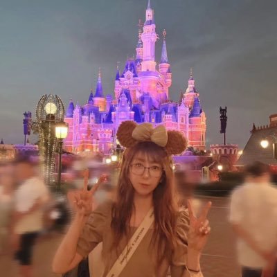 LinLily322 Profile Picture