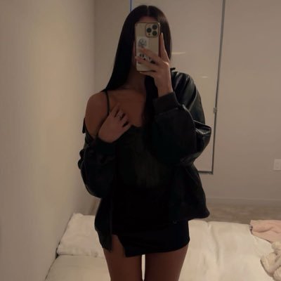 zoie_franzz's profile picture. 