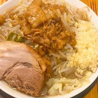 昼 11:00~14:30 / 夜 17:00~20:45︎ 日曜お昼のみ︎ 予定▲お昼のみ営業 / ※材料切れで早く閉めることがあります