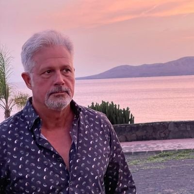 shuubas's profile picture. 