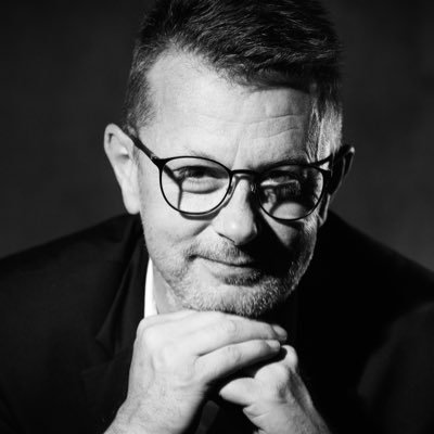 Nous sommes une Entreprise Française Créée en 2010 vendant aux Entreprises et Particuliers du Matériel Audiovisuel au meilleur Prix.