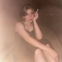 Filiz (@booksandgunss) Twitter profile photo