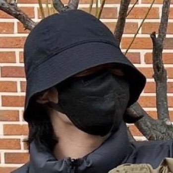 ᵇᵗˢ ᵃʳᵐʸ🕺🏻she/her Ot7 jungkook biased. 🔞