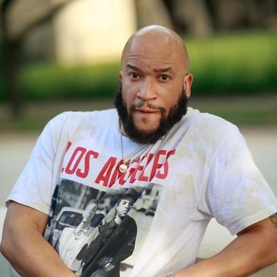 NYC📍 Media personality,Podcast,content creator,Sports writer,Real Estate agent,Socialist,Marketing Manager,Author/content writer @thesource