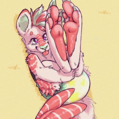 27 : sushi is life : married : crinkle Roo: expect diaper content. sushi roo lookin at art :3