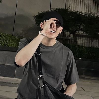 seeyaa_soon's profile picture. "Die größten Wissenschaftler sind immer auch Künstler." - Albert Einstein