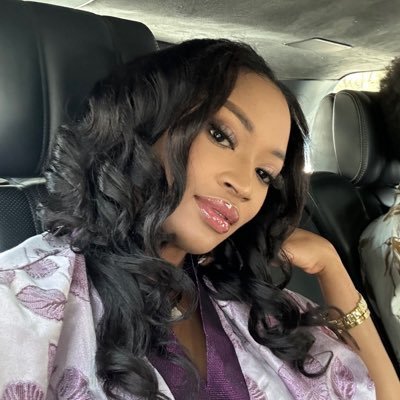 _kellie_o's profile picture. advocate for positive change 🧝🏾‍♀️✨.                  FX📊📈