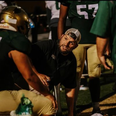 Former HC, OC, DC, SC. Offensive Line is my thing. Full-time Dad & Husband.