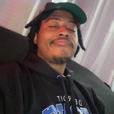 Shawnyboy_19 Profile Picture