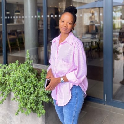 GOD First| Humanitarian | Journalism and Media🎓| Proud Motswana🇧🇼| Collector of Life Experiences📚📝✈️| Aspiring YouTuber
