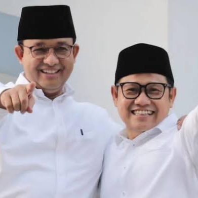 Dulu berjuang bersama @prabowo, sekarang mengantar Abah Anies ke Istana.