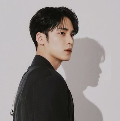 An untouched cover until the dawn, the sun arose it was soon gone. #SEVENTEEN astonishing creature, Kim Mingyu.