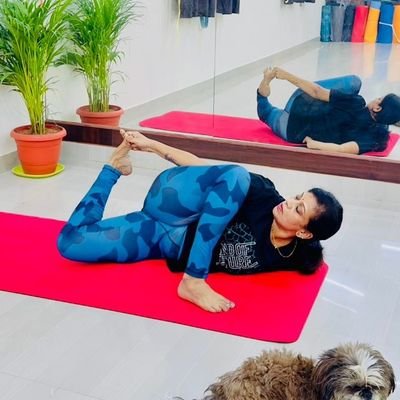 Yoga Teacher KARNTAKA SOUTH SOCIAL MEDIA COORDINATOR/Rajya karyakarini/Mahila Prabhari Bangalore /yoga Teacher/yoga therapist/Ashtanga yoga centre founder
