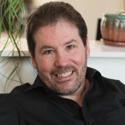 Joe Novara is a #Speaker, #Coach & #Author of FOUR Amazon best selling books. Joe strongly believes in the power of a #StrongMindset and #BusinessNetworking.