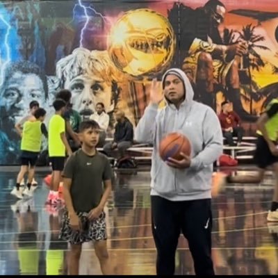 danieldins43255's profile picture. Hoops coach @titans_hoops_fhs