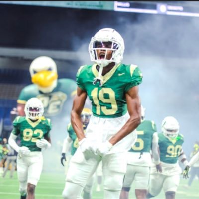 WR class 2025🏈 10.7 100m🥇DeSoto High School football🟩back 2 back state champ🟩https://t.co/GR8YB8xnru.