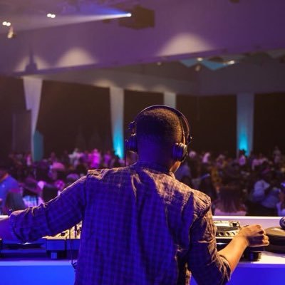 DJ | MUSIC PRODUCER | bookings : Msanele7@icloud.com