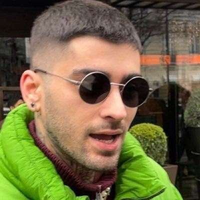 DistractedGirl8's profile picture. 