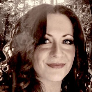Author🖊, wife, and mama to my beautiful daughter and son 🥰 - and cat 😸