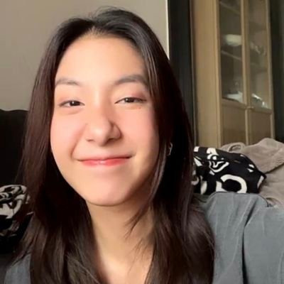 Ploy8448's profile picture. ☀️🌻🦖🌹🍌🍑🐰