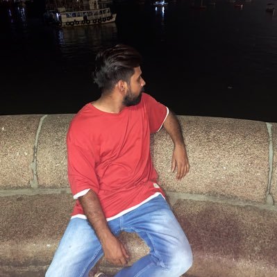 MAkkishetty's profile picture. ⚡ Building the web, one line of code at a time.
  🌐 JavaScript | APIs | Full-Stack Magic | DevOps.
  📖 Sharing daily tips, tools, and tech rabbit holes