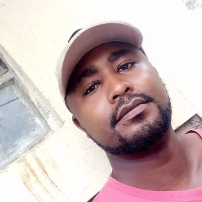 wordplay comebacks professional,
dark comedy enthusiast,
poetic personality.