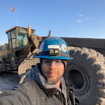 Coal Miner👷🏻‍♂️| Dividend Investor 📈 | Full time dreamer and part-time realist💭| Sharing motivation & inspiring others to reach their full potential💪🏻👊🏻