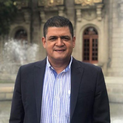 Periodista, Magister en comunicación de la UniNorte con experiencia en comunicación estratégica y política.
