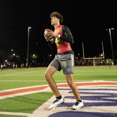 Class of ‘25 WBHS 🐾 QB 6’2 190| https://t.co/HChQyuFfy2 Email: Tylerfootball1217@gmail.com