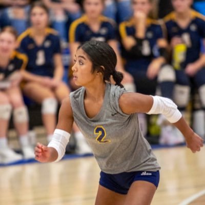 annalysec4's profile picture. lnhs 26’ | #4 | L/DS | 4.0 GPA | ✝️