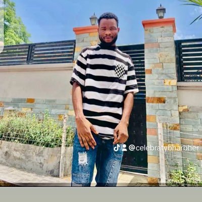 bharbher32333's profile picture. 