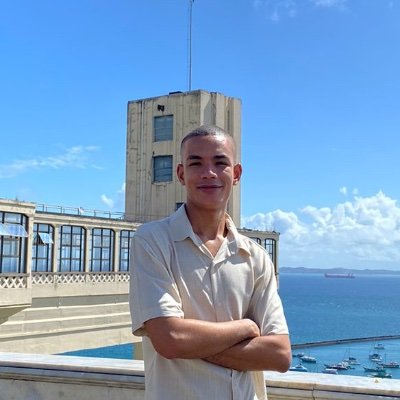 IcaroAraujo3's profile picture. De direita, simpatizo com o conservadorismo, apesar de ser um leigo mas cético politicamente e contra a idolatria política.