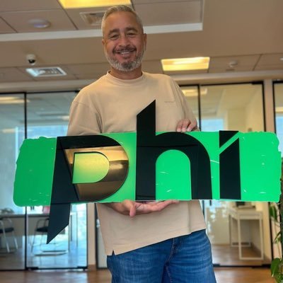 PHI Advertising. Entrepreneur, publisher, outdoor media, blockchain, cybersecurity, media veteran