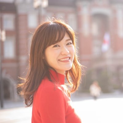 元民放制作部⇒NHK奈良局・仙台局・大阪局キャスター📺現在フリーランスでテレビ・ラジオ・WEBメディアを中心に活動中です🌷