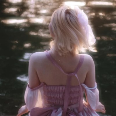 💝Love that is not for the purpose of possessiveness is true love🌊