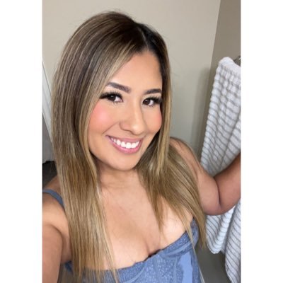 karymepacheco23's profile picture. 
