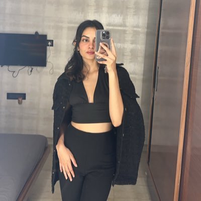 mridzp's profile picture. at a constant existential dilemma. she/her