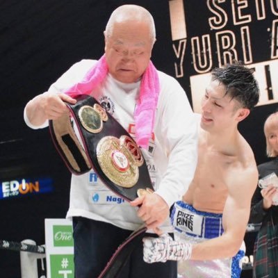 WBA世界フライ級チャンピオン/倉敷守安所属/22戦19勝(11KO)2敗1分/銀河系ボクサー/〜岡山から宇宙へ〜/｢Why don't you do your best?｣/コカ・コーラとスニッカーズが好きです/お問い合わせは公式LINEまで