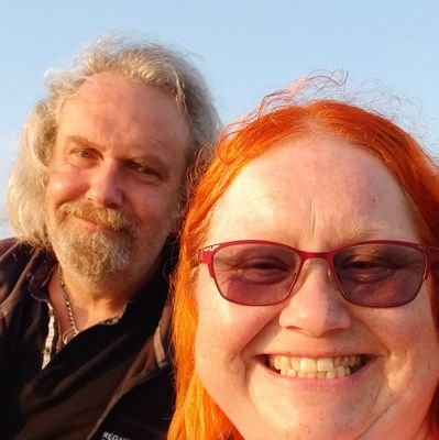Samanth82273790's profile picture. 51 Female | Married | Aries |