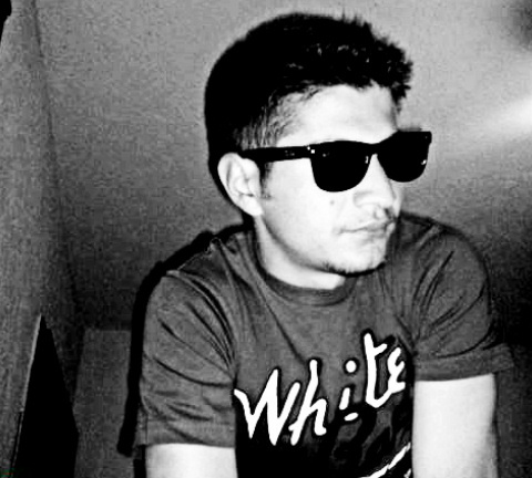 044Here's profile picture. 